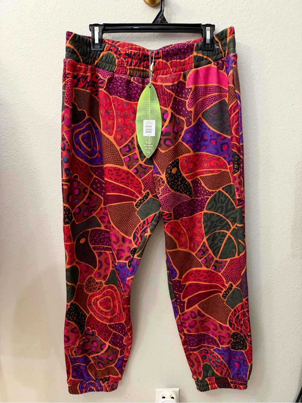 Farm Rio NWT Hidden Animals Sweatpants XL ASOTV Raven Simone Ravens Home
